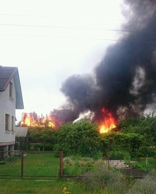 Šiurpi nelaimė Dituvoje: vyras padegė namą ir pasitraukė iš gyvenimo