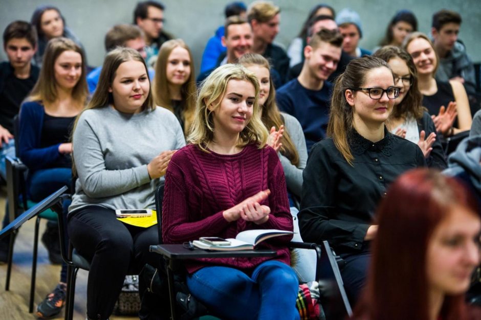 Tūkstantis moksleivių matavosi profesiją