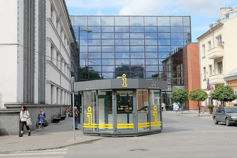 Baigiama įrengti laikinoji autobusų stotis