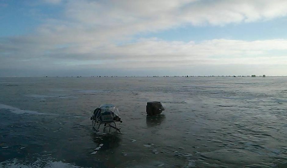 Ant Kuršių marių ledo – meškeriotojų desantas (skendo 9 žvejai)