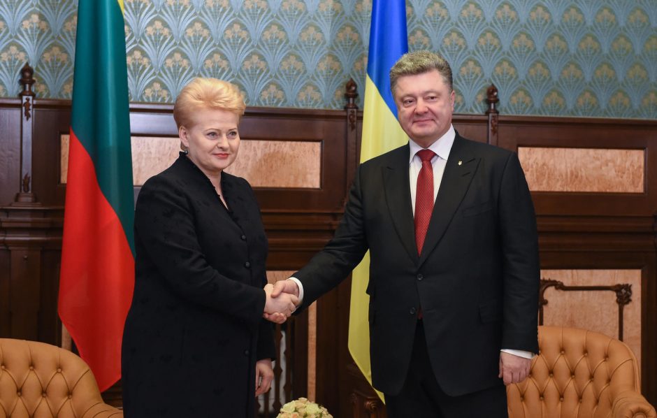 P. Porošenka: Lietuva Ukrainai tieks ginkluotės