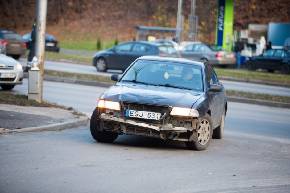 Daugiau nei trečdalis greitį viršijusių vairuotuojų – su BMW