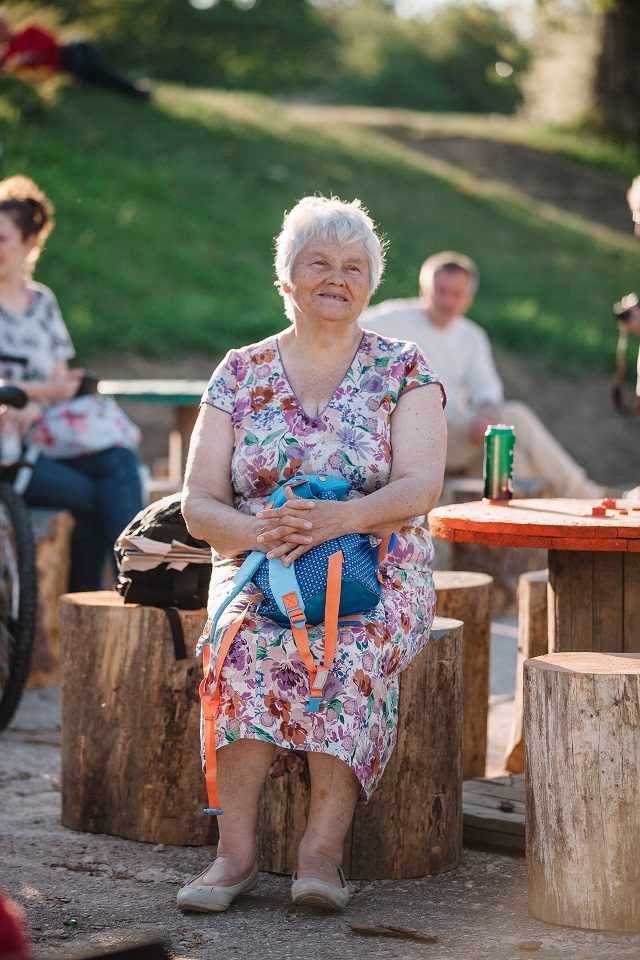 Festivalio atidarymas prie didžiausio miesto baseino