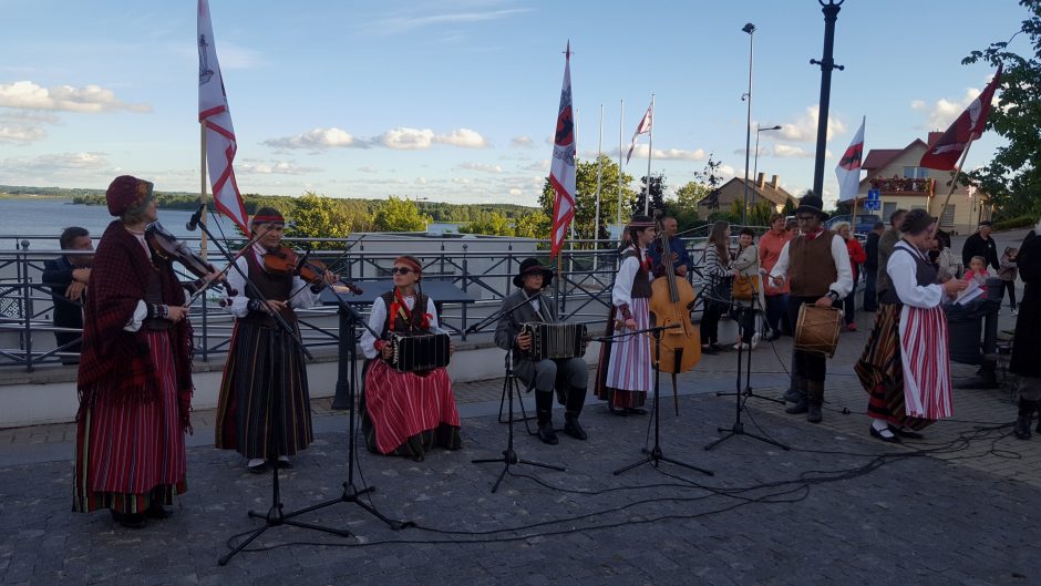 Telšiuose Durbės mūšio pergalės dieną aidėjo patrankų šūviai