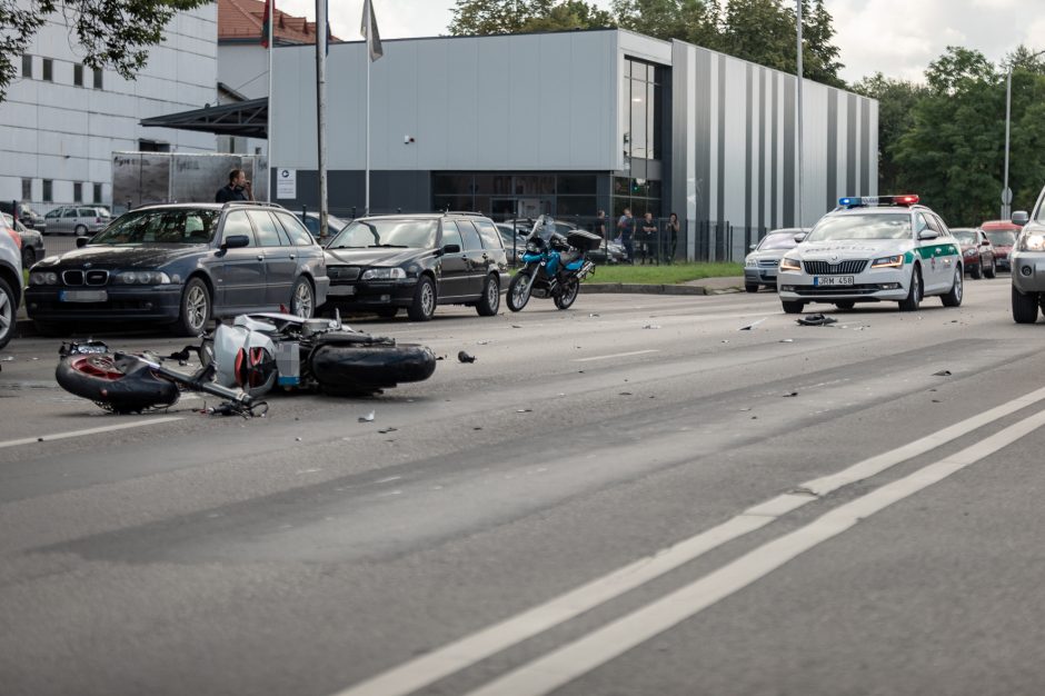 Motociklo ir opelio avarija Jonavos g.