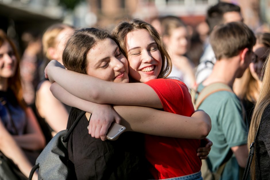 Studentai šėlo su makaronais, indiškais saldėsiais ir „Baltuoju kiru“ 