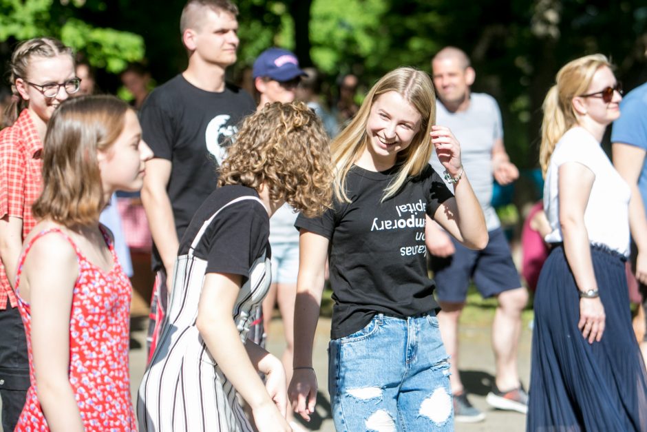 Piknikas Vytauto parke – tarpukario dvasios ritmu 