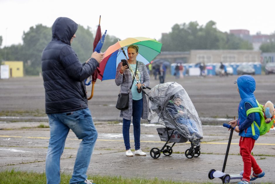 Kaune prasidėjo aviacijos šventė