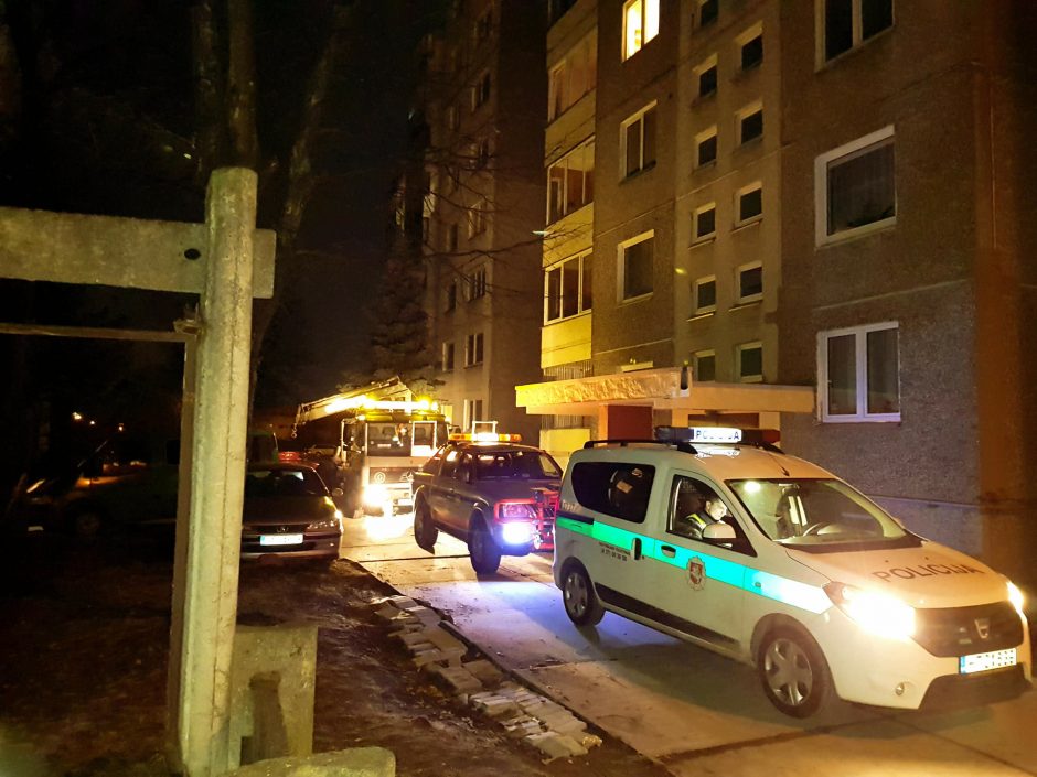 Viename Kauno kiemų – spąstai vairuotojams: įkliuvo jau antras automobilis