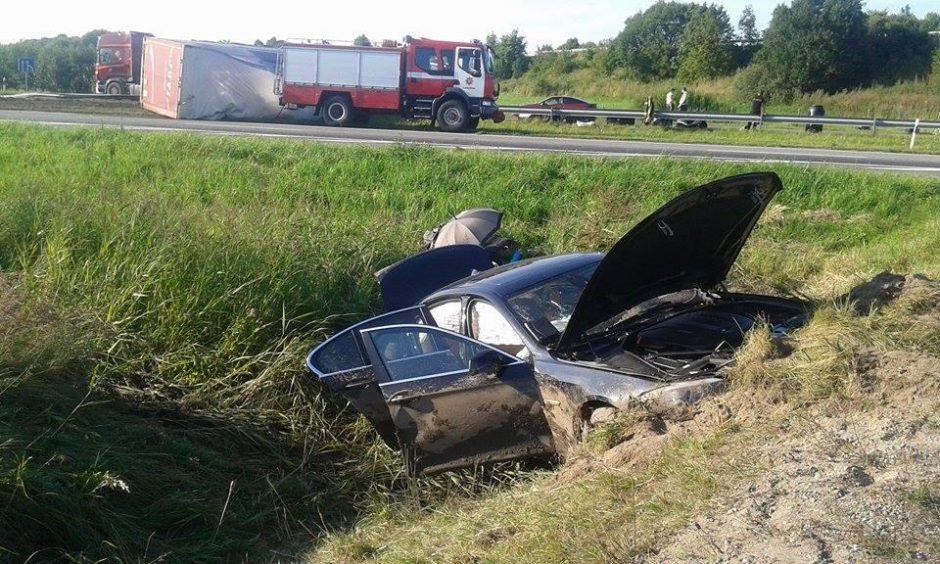 Autostradoje įvykusioje avarijoje – sužeisti keturi žmonės