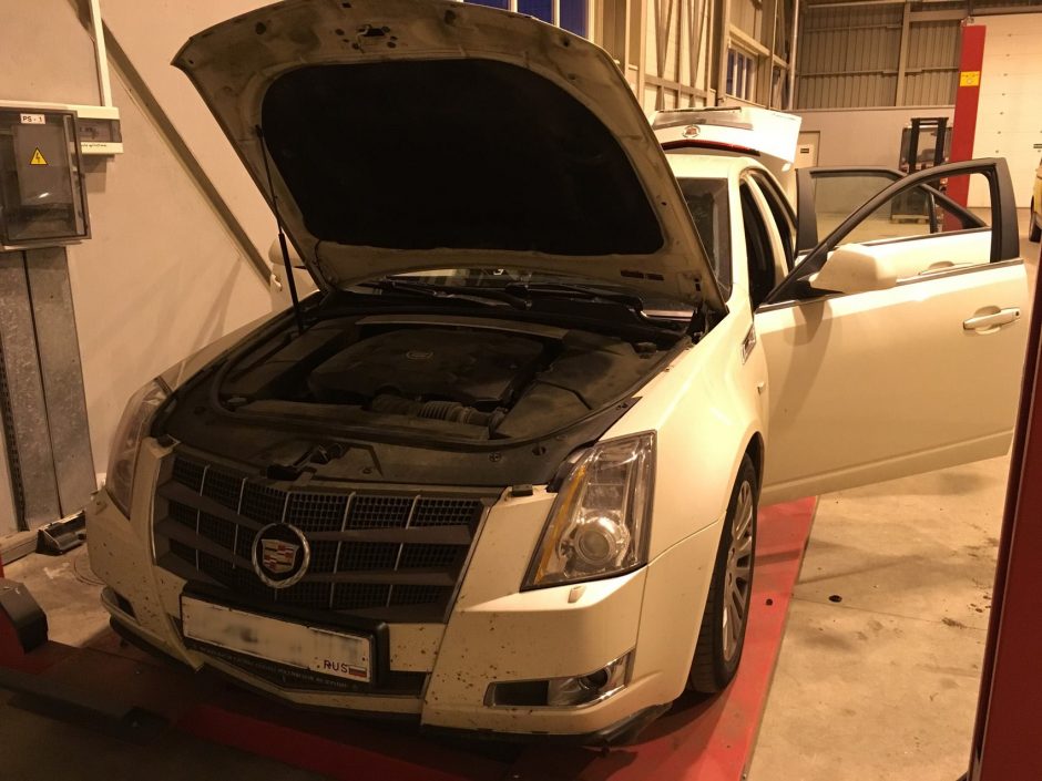 Ruso vairuotame „Cadillac“ – per šimtas kilogramų hašišo