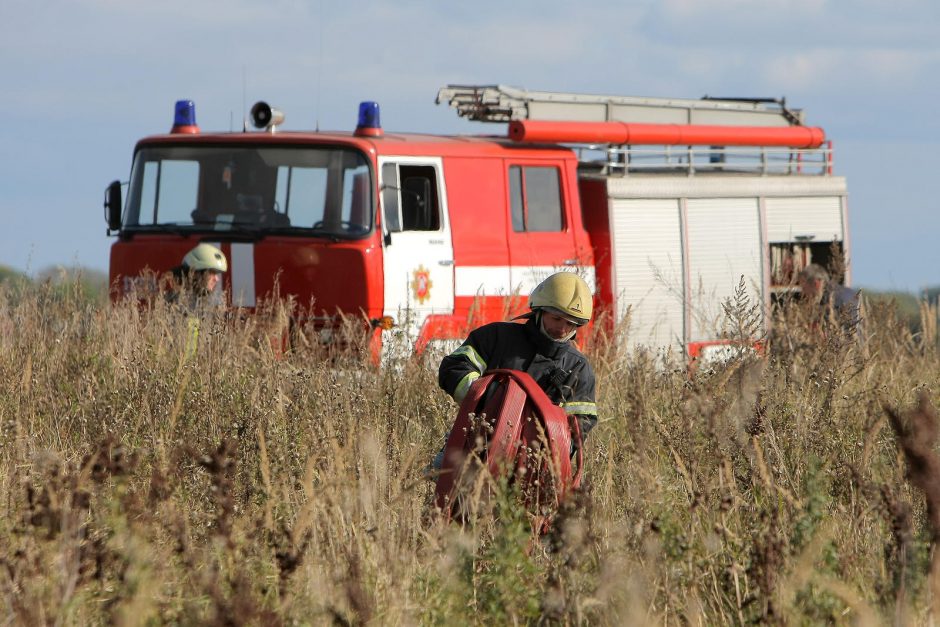 Prie Aleksoto aerodromo nukrito lėktuvas