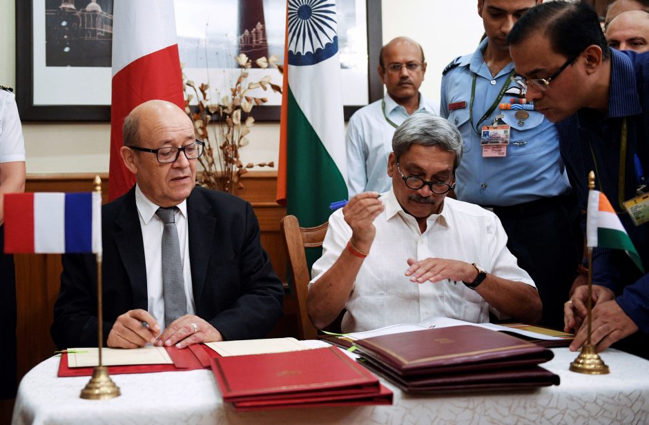 Indija ir Prancūzija galutinai susitarė dėl 36 naikintuvų įsigijimo 