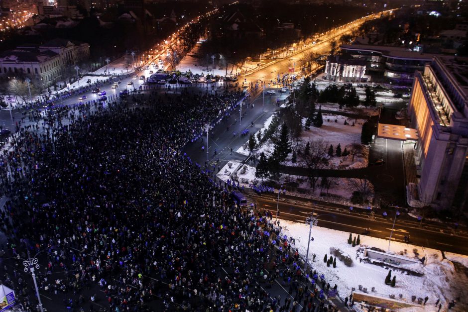 Rumunijoje protestuojama prieš amnestiją kaliniams