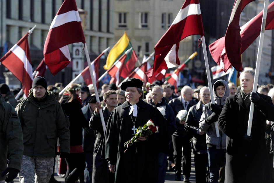 Latvių SS legiono karių atminimo eitynėse dalyvavo apie 2 tūkst. žmonių