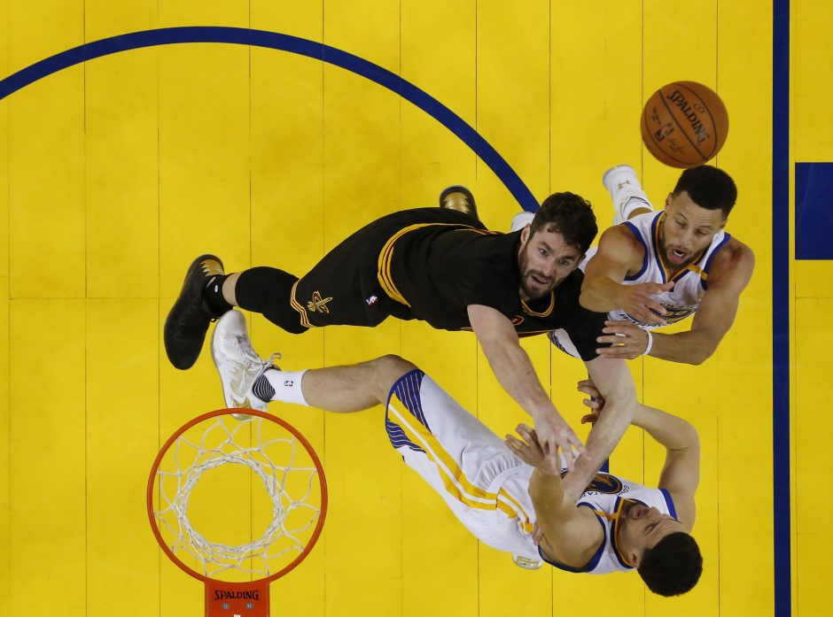 „Golden State Warriors“ laimėjo ir antrąsias NBA finalo serijos rungtynes