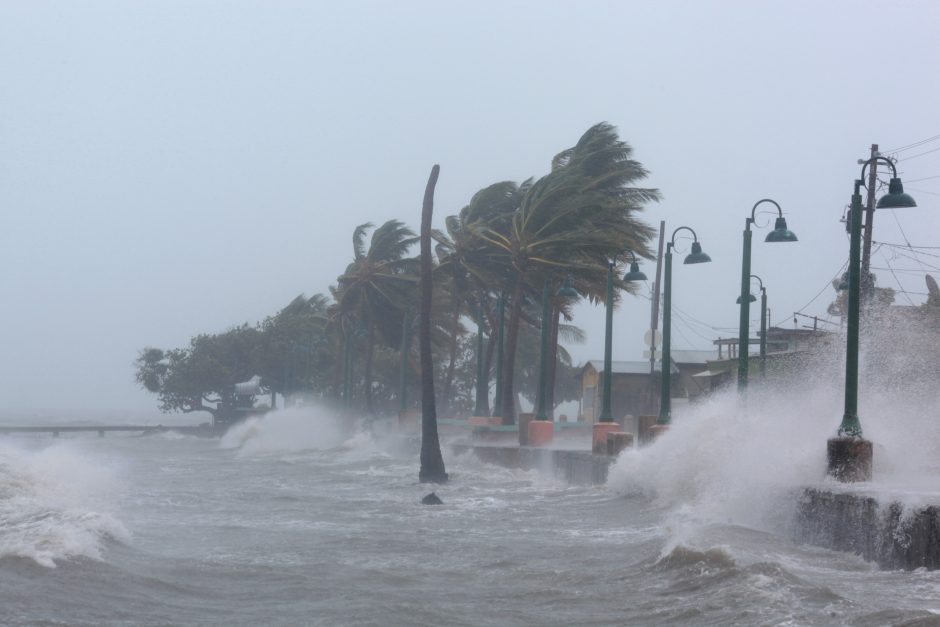 Uraganas „Irma“ Karibų regione nusinešė per 12 gyvybių