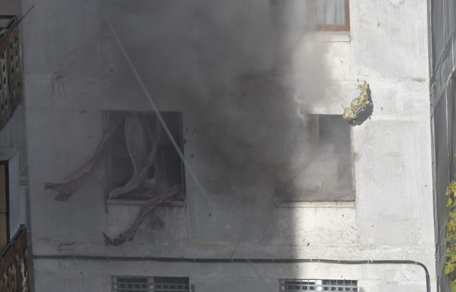 Tbilisyje specialiosioms pajėgoms šturmuojant butą žuvo trys teroristai ir karys