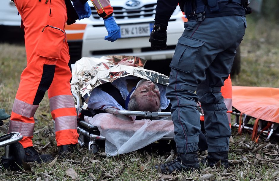 Netoli Milano nuo bėgių nuvažiavo traukinys, yra žuvusiųjų