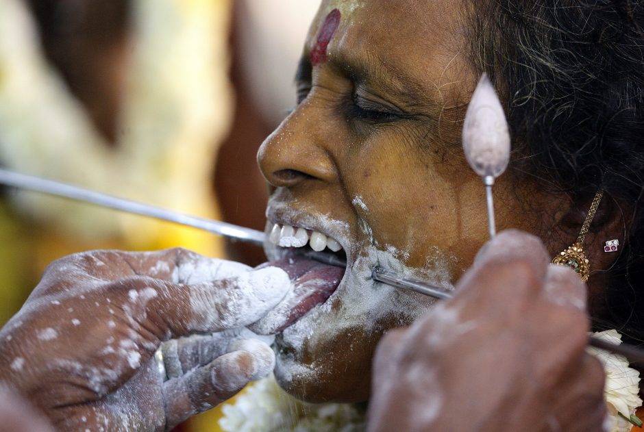 Tūkstančiai tikinčiųjų Malaizijoje švenčia hinduistų festivalį