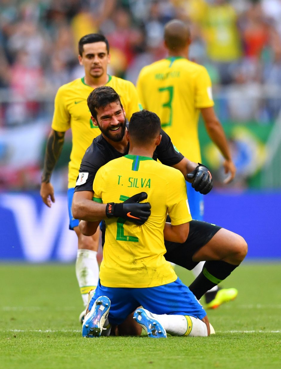 Brazilijos futbolininkai žengė į pasaulio čempionato ketvirtfinalį