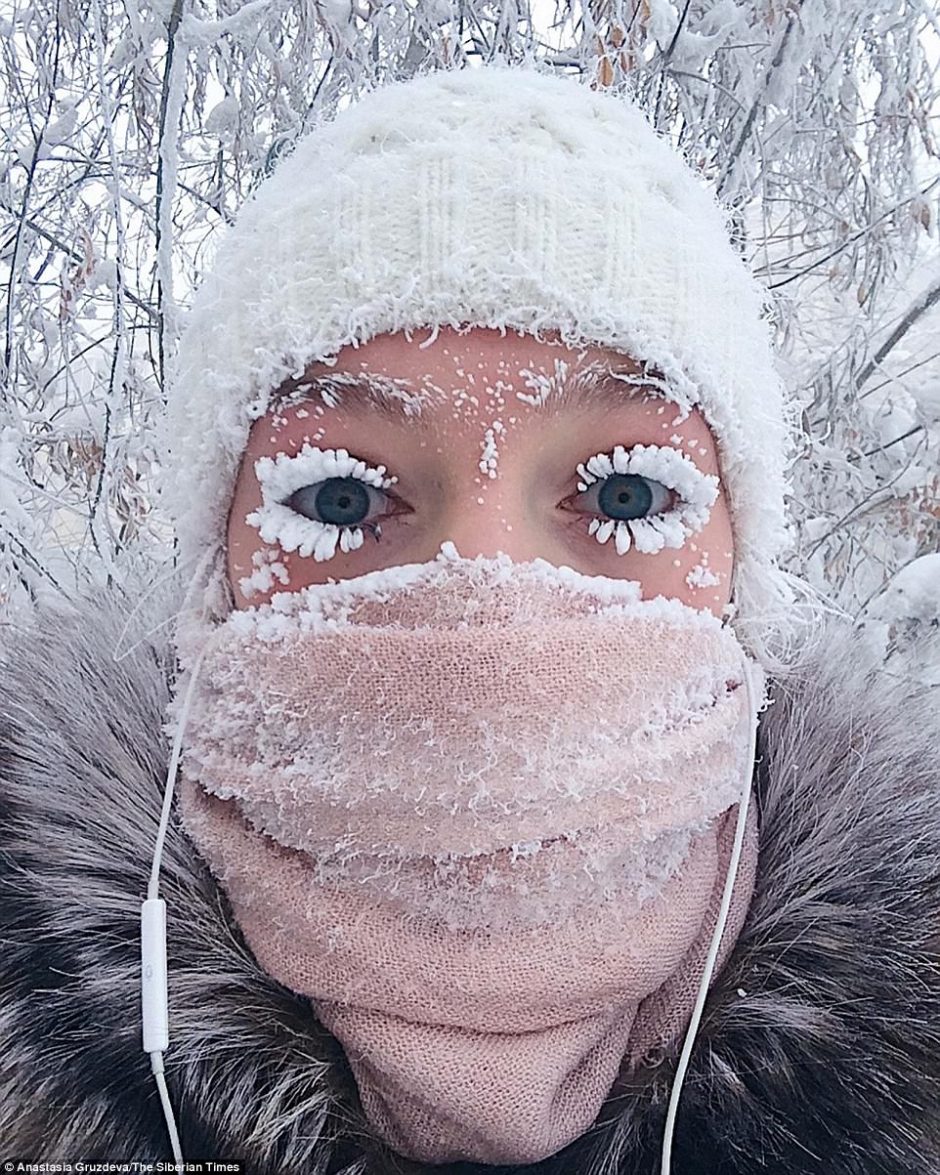 Rusijoje užfiksuotas 62 laipsnių šaltis: apšerkšnija net blakstienos