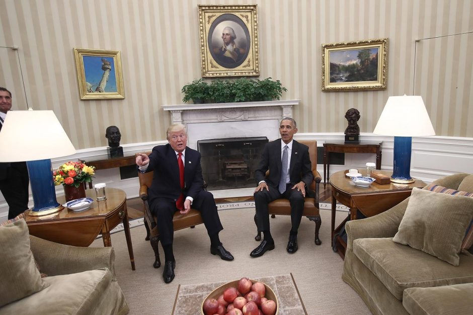D. Trumpas atvyko į Vašingtoną ir Baltuosius rūmus susitikti su B. Obama