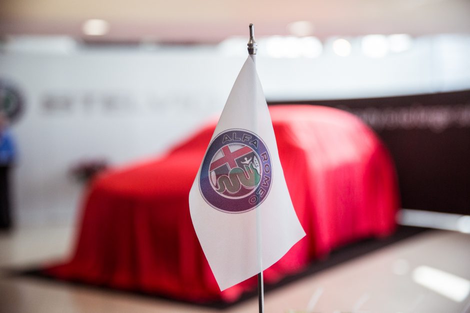 Pirmasis „Alfa Romeo“ visureigis „Stelvio“ – jau Lietuvoje