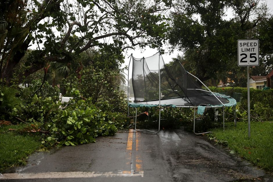 Nusilpęs uraganas „Irma“ Floridoje padarė didžiulių nuostolių