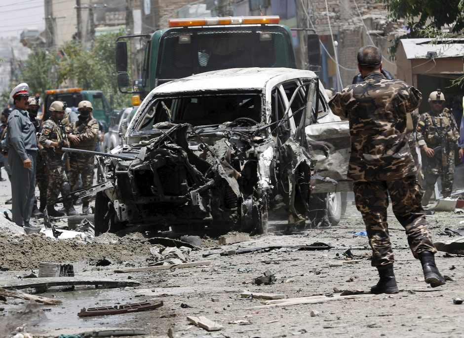 JAV aviacija smogė Afganistano miestą puolantiems Talibano kovotojams