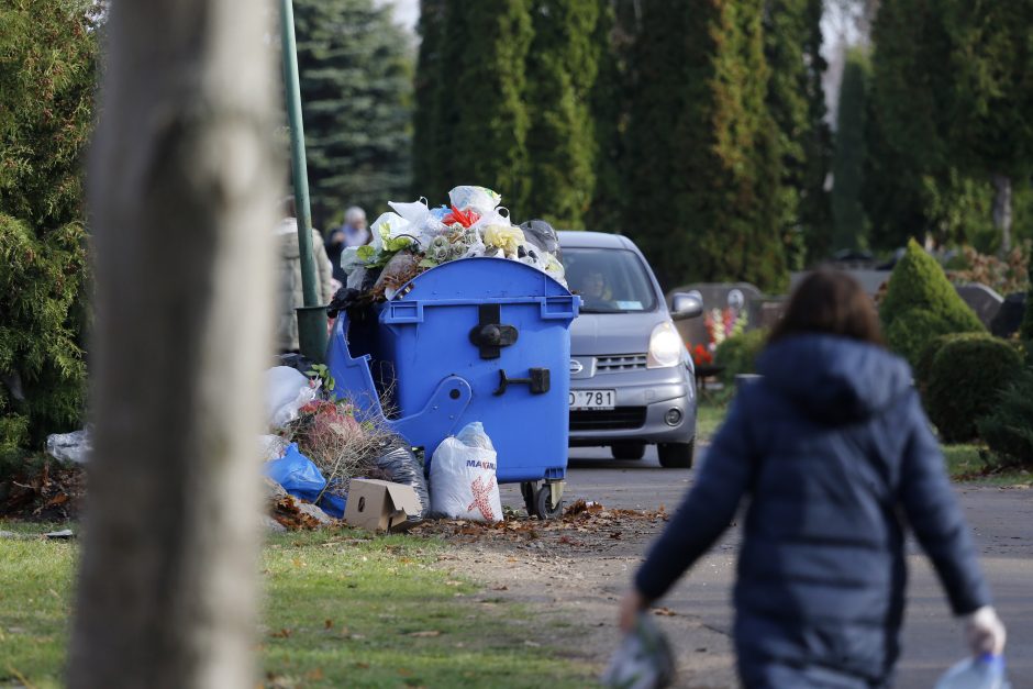 Uostamiesčio kapinėse – minios lankytojų