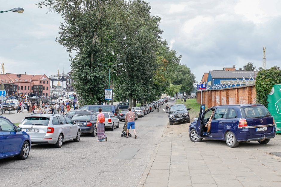 Šiauriniame rage nesėkmingai automobiliu manevravęs latvis atsakomybės neišvengs