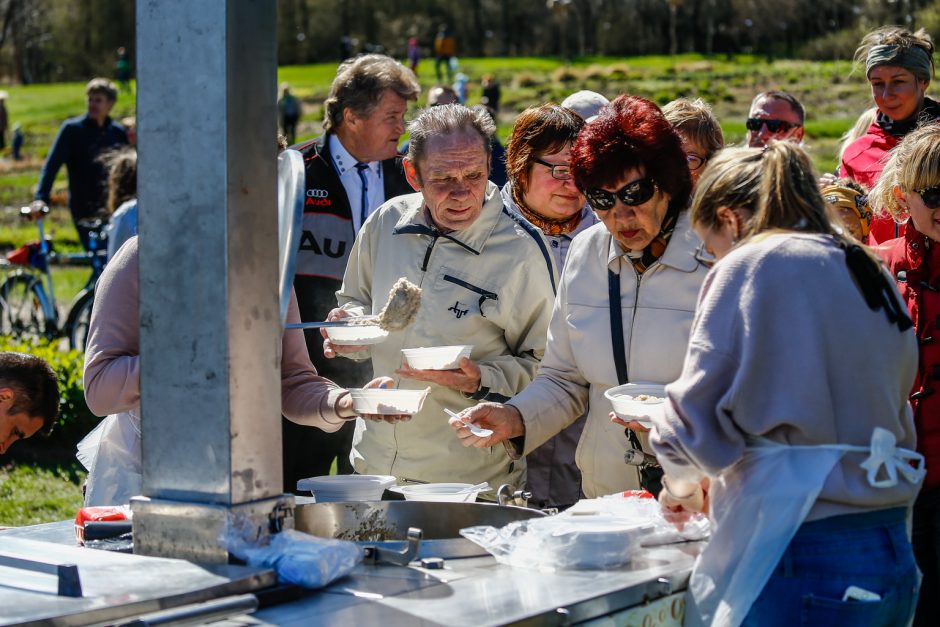 Botanikos sode surengta bendruomenės iškyla