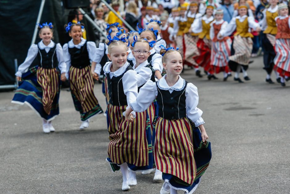 Klaipėdą užliejo dainų šventės garsai