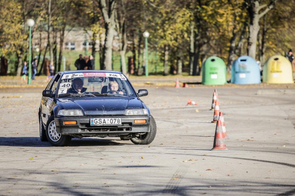 Žiemos sezoną greičio mėgėjai pasitiko „Pajūrio slalomu“