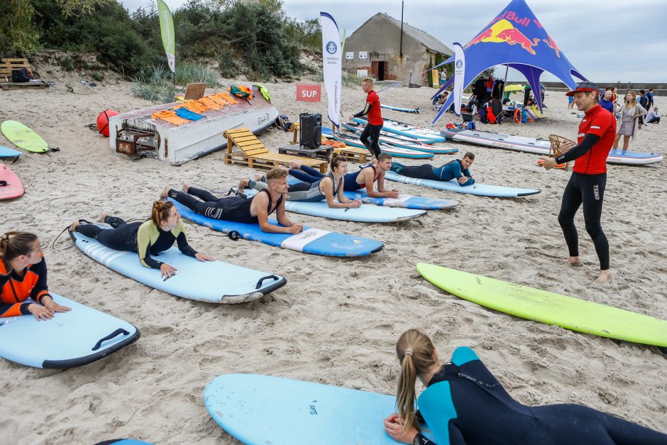 Prie šiaurinio molo – vandens sporto pamokos ir linksmybės