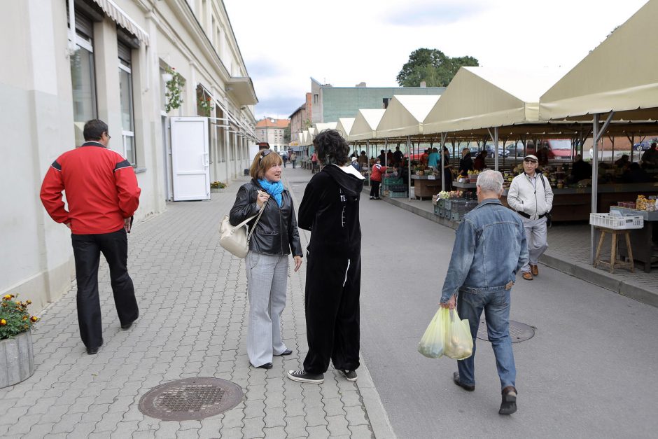 Teatralai K.Donelaitį „išvežė“ į miestą