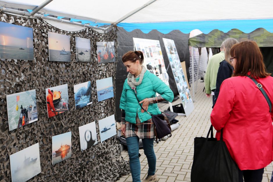 Klaipėdoje vyksta iškilmingi laivų parado renginiai