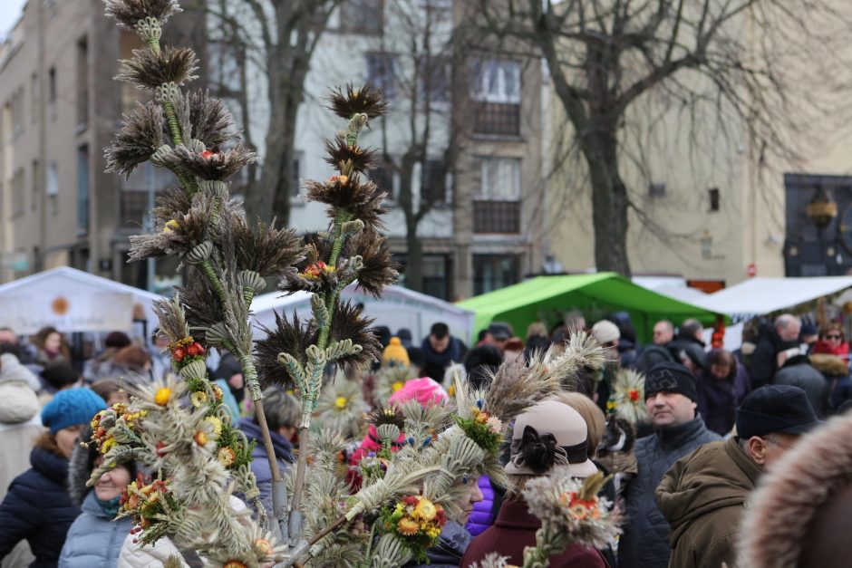 Po žiemos apsnūdusią Klaipėdą išjudino Kaziuko mugė