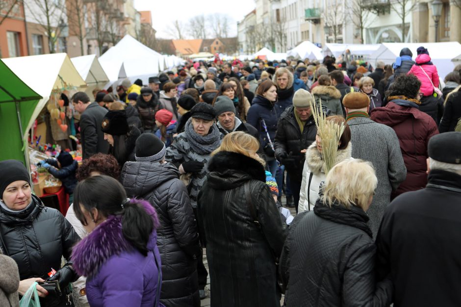 Po žiemos apsnūdusią Klaipėdą išjudino Kaziuko mugė