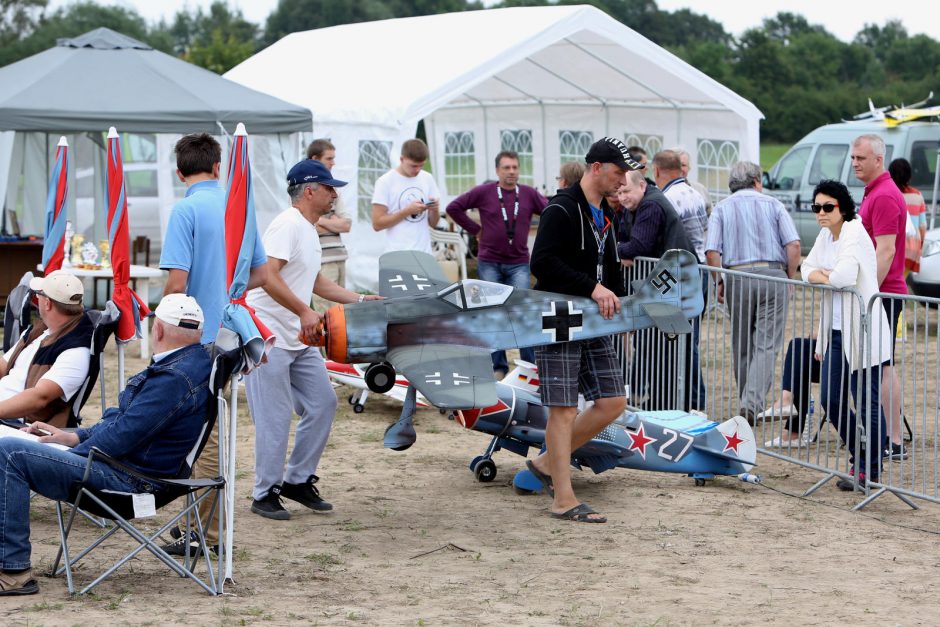 Danguje – įspūdingas aviamodelių šou