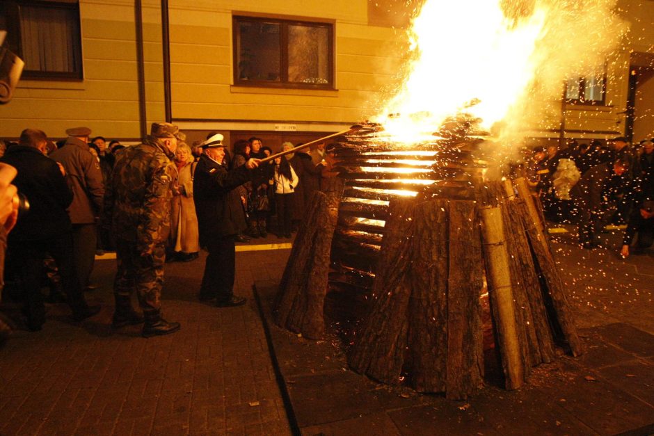 Prie laužo – klaipėdiečių kalbos apie stiprybę