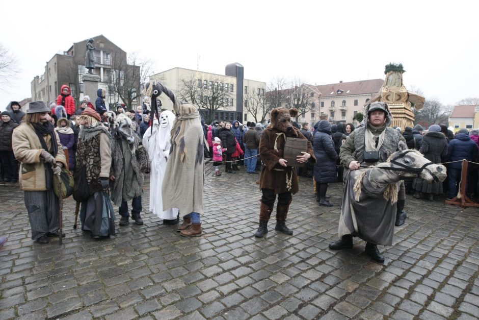 „Morės sanatorijoje“ – sveikatos, meilės ir laimės paieškos