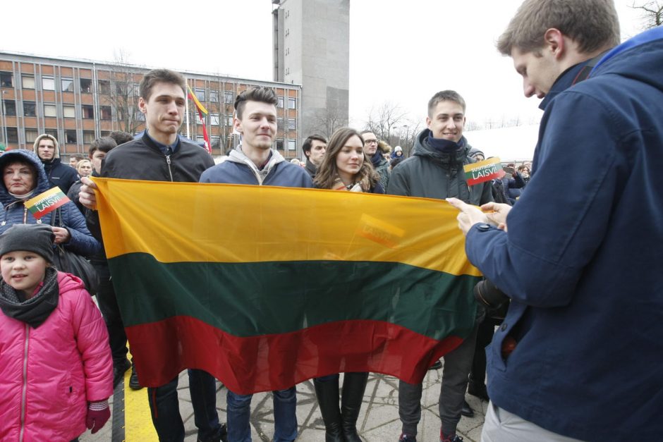 „Tautiška giesmė“ skambėjo įvairiomis kalbomis