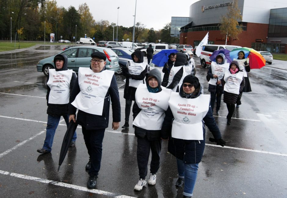 Jūrininkų ligoninės medikai leidosi į žygį prieš insultą