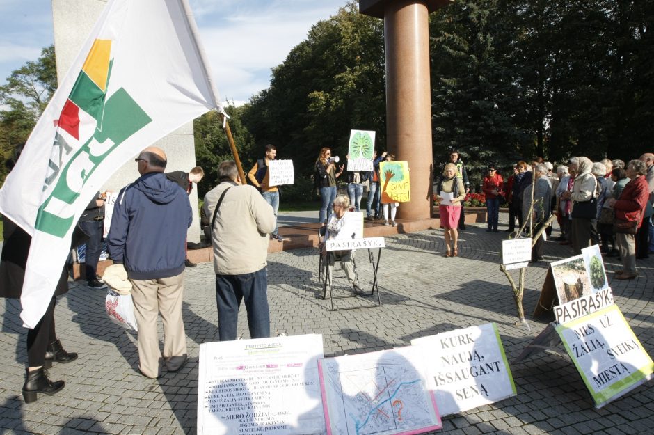 Klaipėdos žalieji dėl medžių kirtimo tikisi susitikti su S. Skverneliu