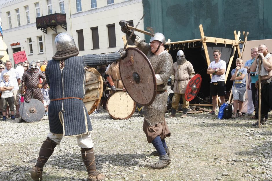 Uostamiestyje žvanga kuršių ir vikingų ginklai