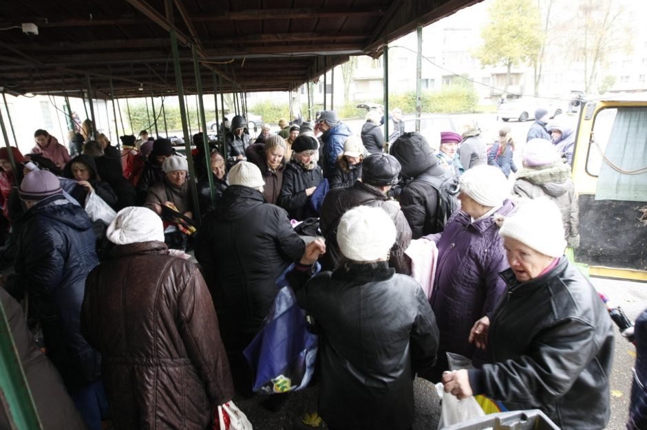 Uostamiesčio gyventojai dalijosi drabužiais