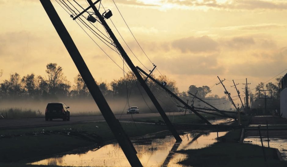 JAV elektros tinklų problemas sprendžia taupydami