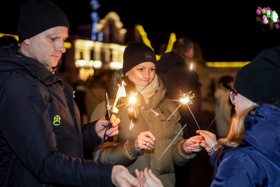 Kaunas 2023-iuosius pasitiko su muzika ir vaizdais!